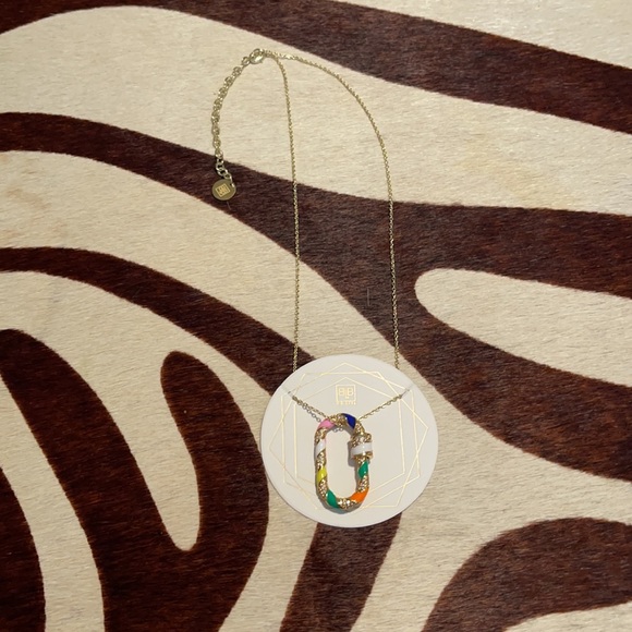 B B Lila 16 inch necklace w/ carabiner link. - Picture 3 of 5